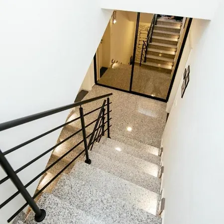 Apartman Fk *