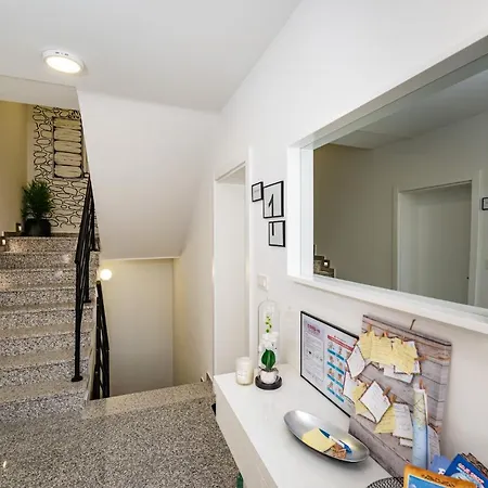 Apartman Fk *